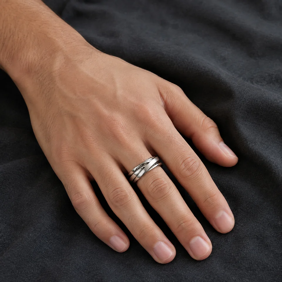 Eclipse Ring — wearing-hand
